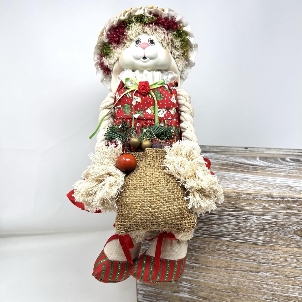 Christmas Around The World Flossie Bunny House Of Lloyd Rabbit Porcelain‎ Doll